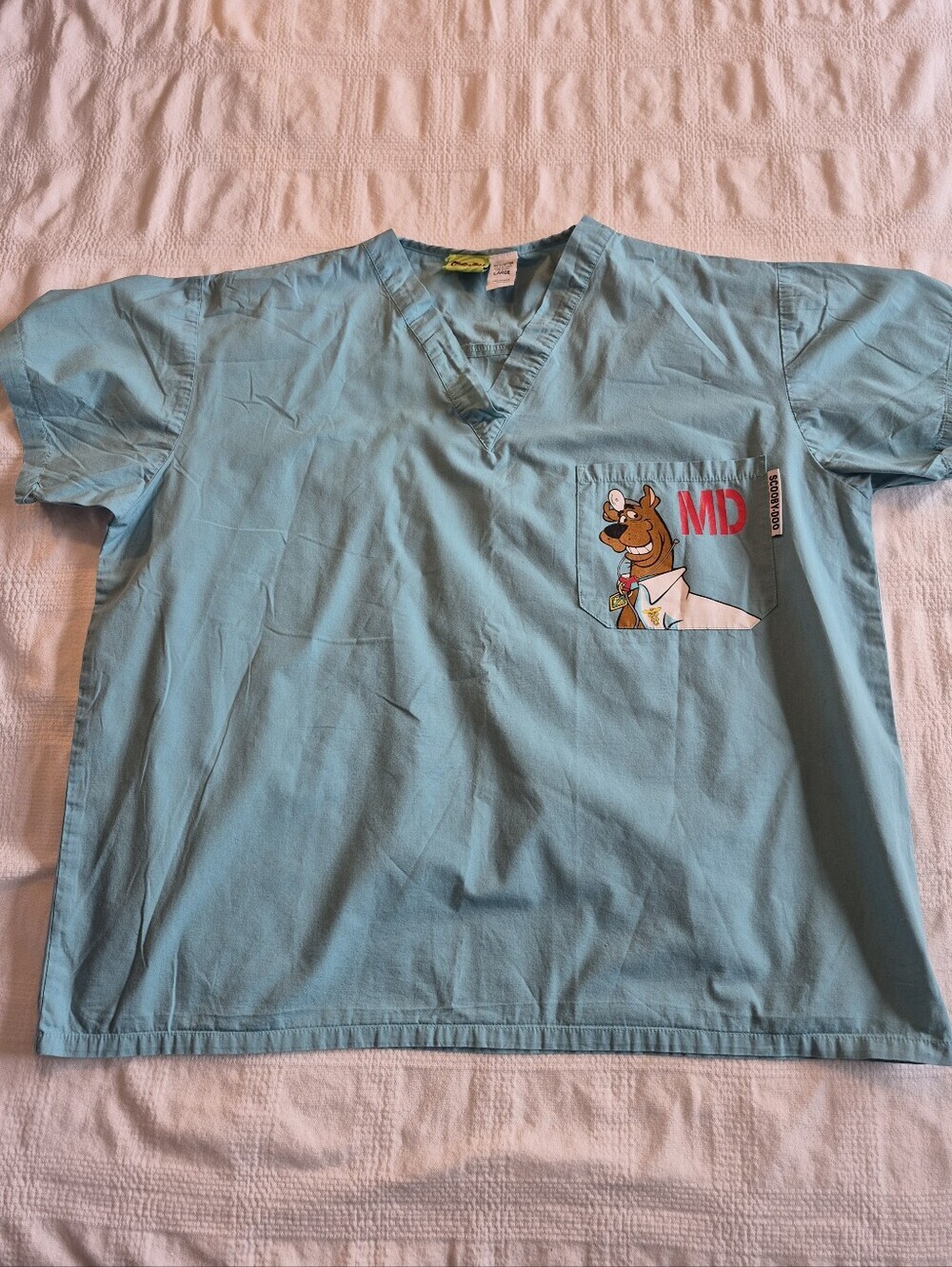 Scooby Doo MD men's Large Scrub top light green 100% cotton VGUC